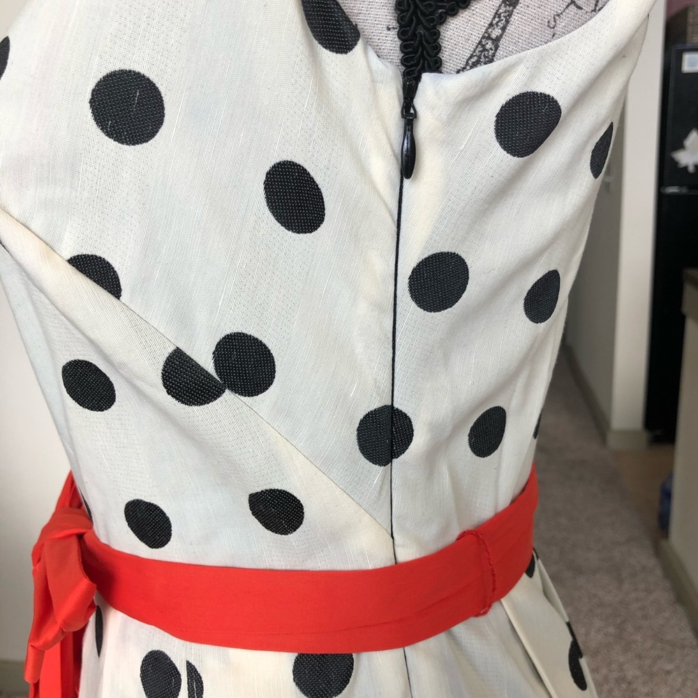 🧡 Retro Polka Dotted Dress 🧡 - Picture 7 of 8